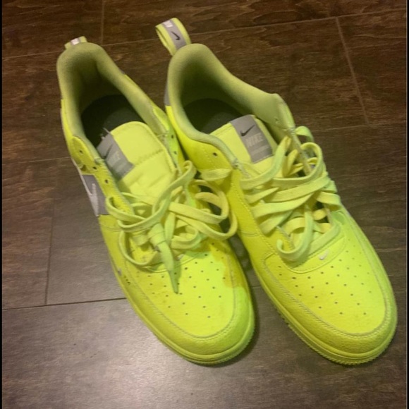 Air Force one Neon - Picture 2 of 3